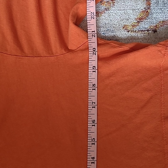 Reformation Crop T-Shirt - Picture 7 of 8